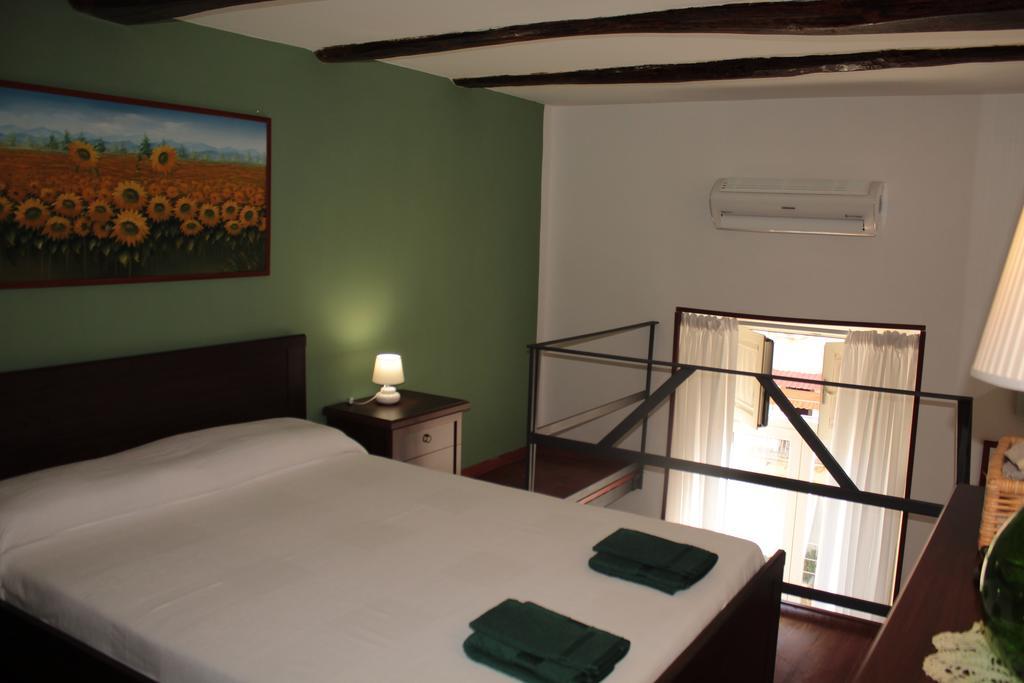 Casa Del Girasole Apartment Napoli Bagian luar foto